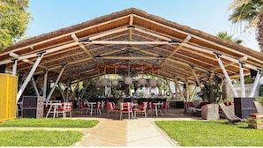 Beach bar - Princess Artemisia Hotel (Bodrum)