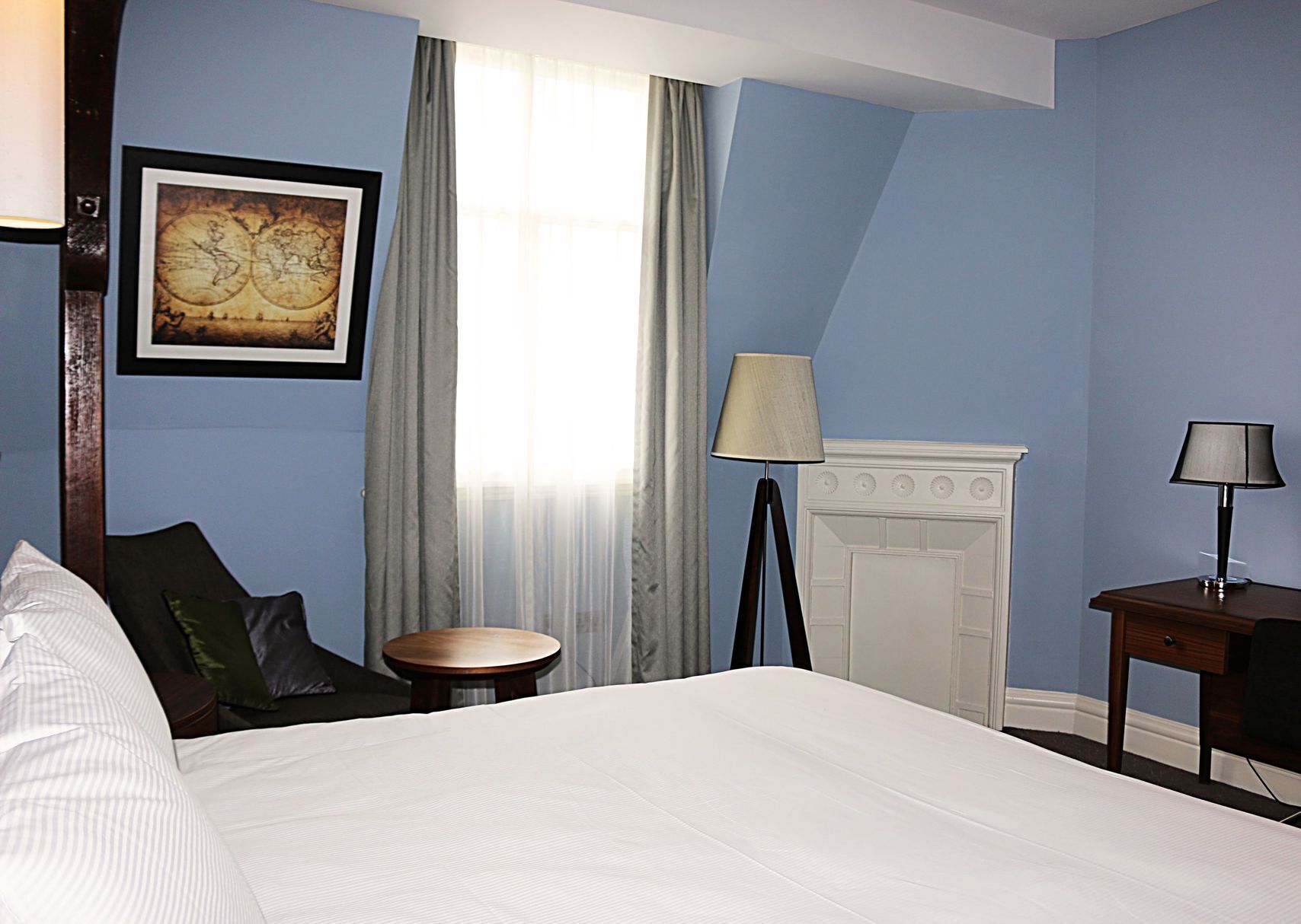 In-room safe, free WiFi, bed sheets, alarm clocks