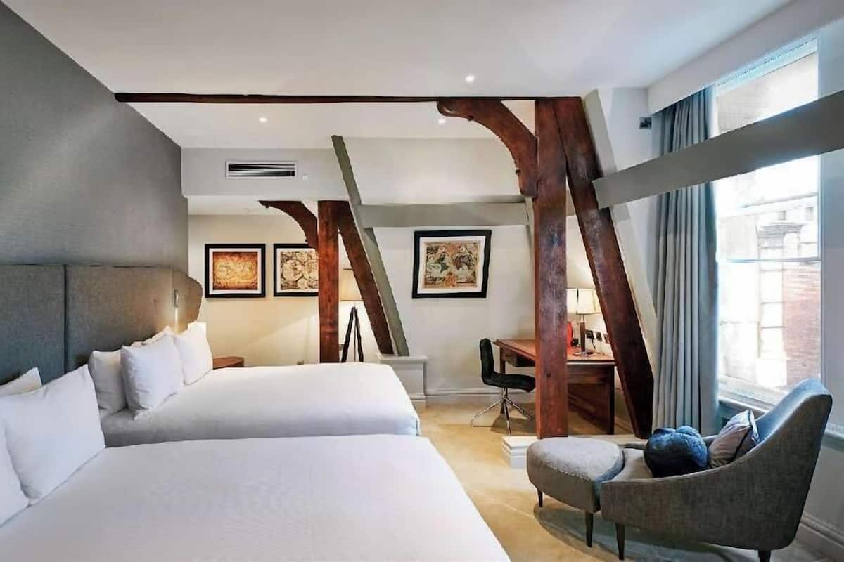 In-room safe, free WiFi, bed sheets, alarm clocks