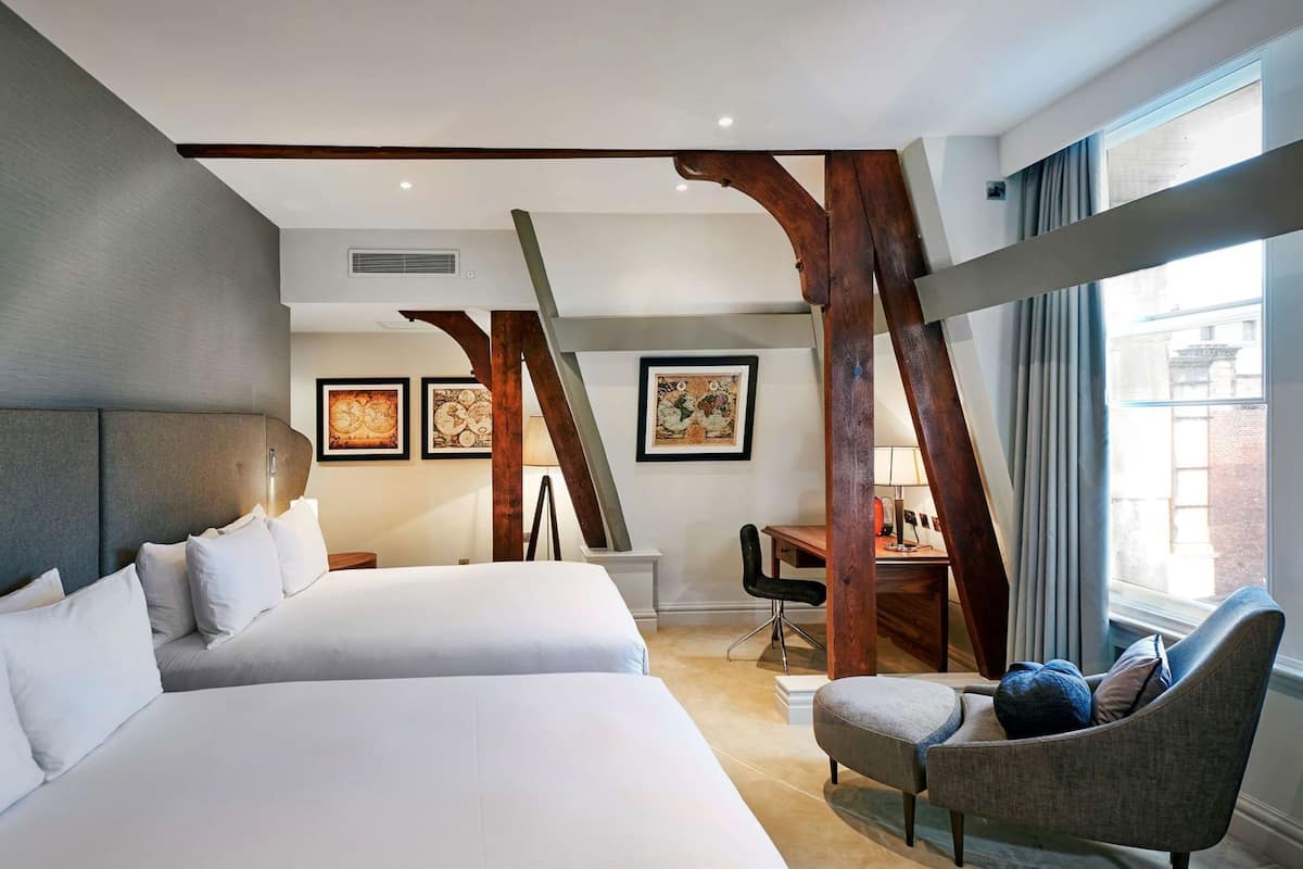 In-room safe, free WiFi, bed sheets, alarm clocks