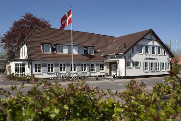 Der serveres aftensmad