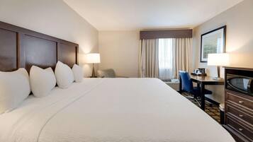 Premium bedding, desk, iron/ironing board, free cribs/infant beds