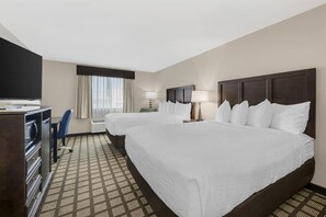 Premium bedding, desk, iron/ironing board, free cots/infant beds - Baymont by Wyndham San Angelo (San Angelo)