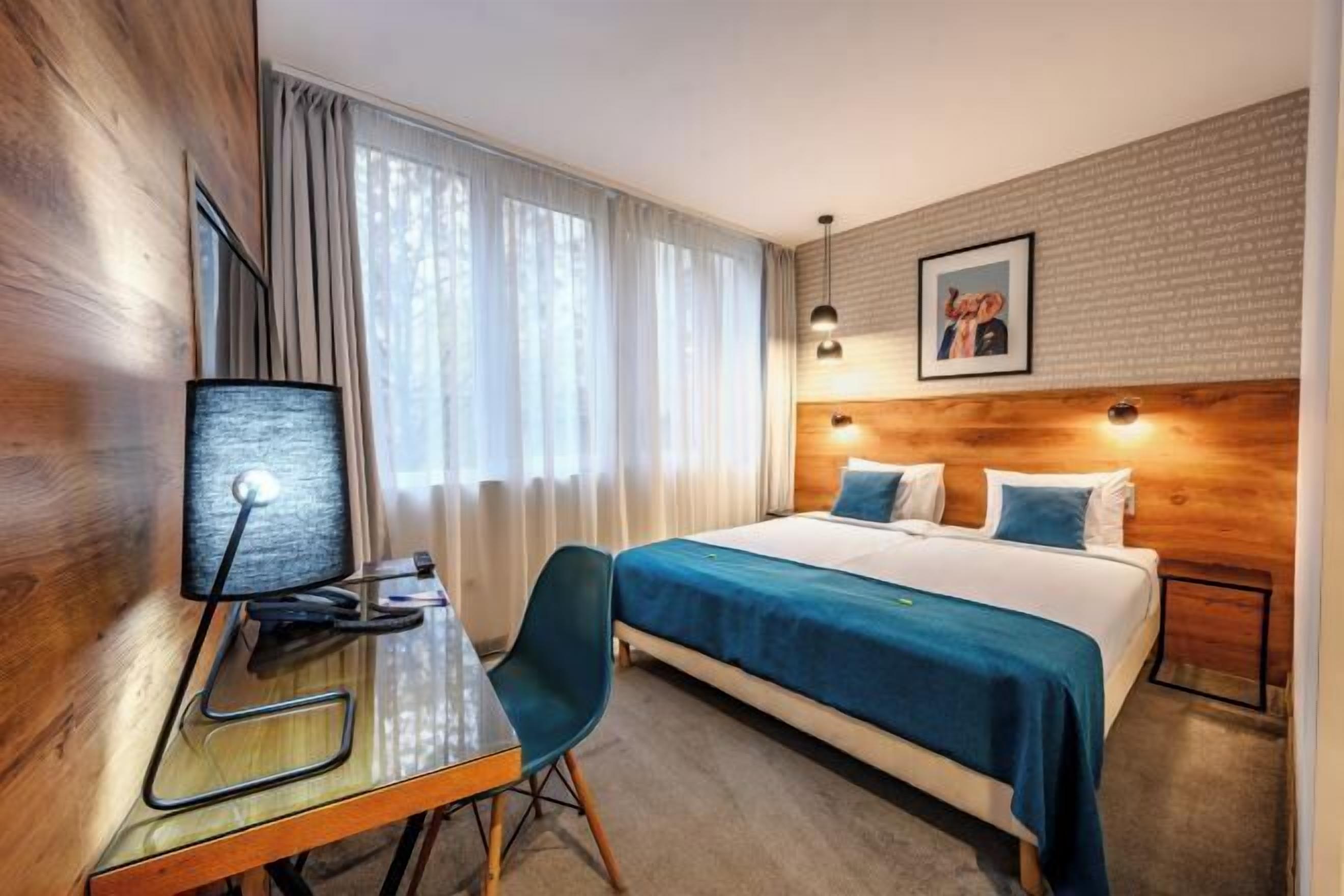 In-room safe, desk, laptop workspace, blackout drapes