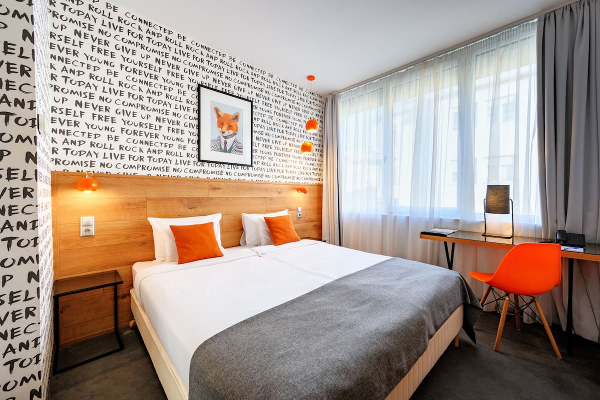 1 bedroom, in-room safe, desk, laptop workspace