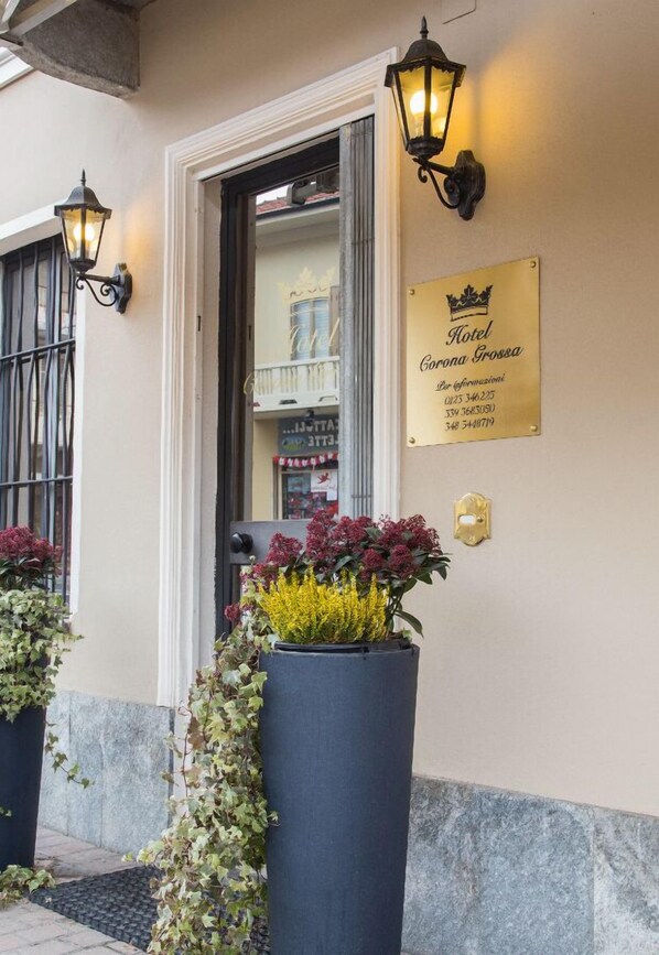 Front of property - Hotel Corona Grossa (Balangero)