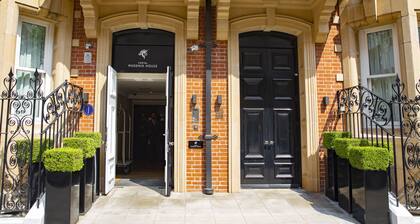 Cheval Phoenix House at Sloane Square