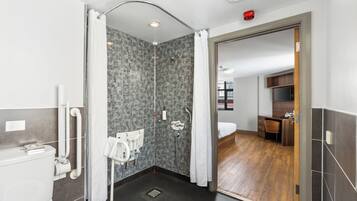 Standard Double Room | Accessible bathroom
