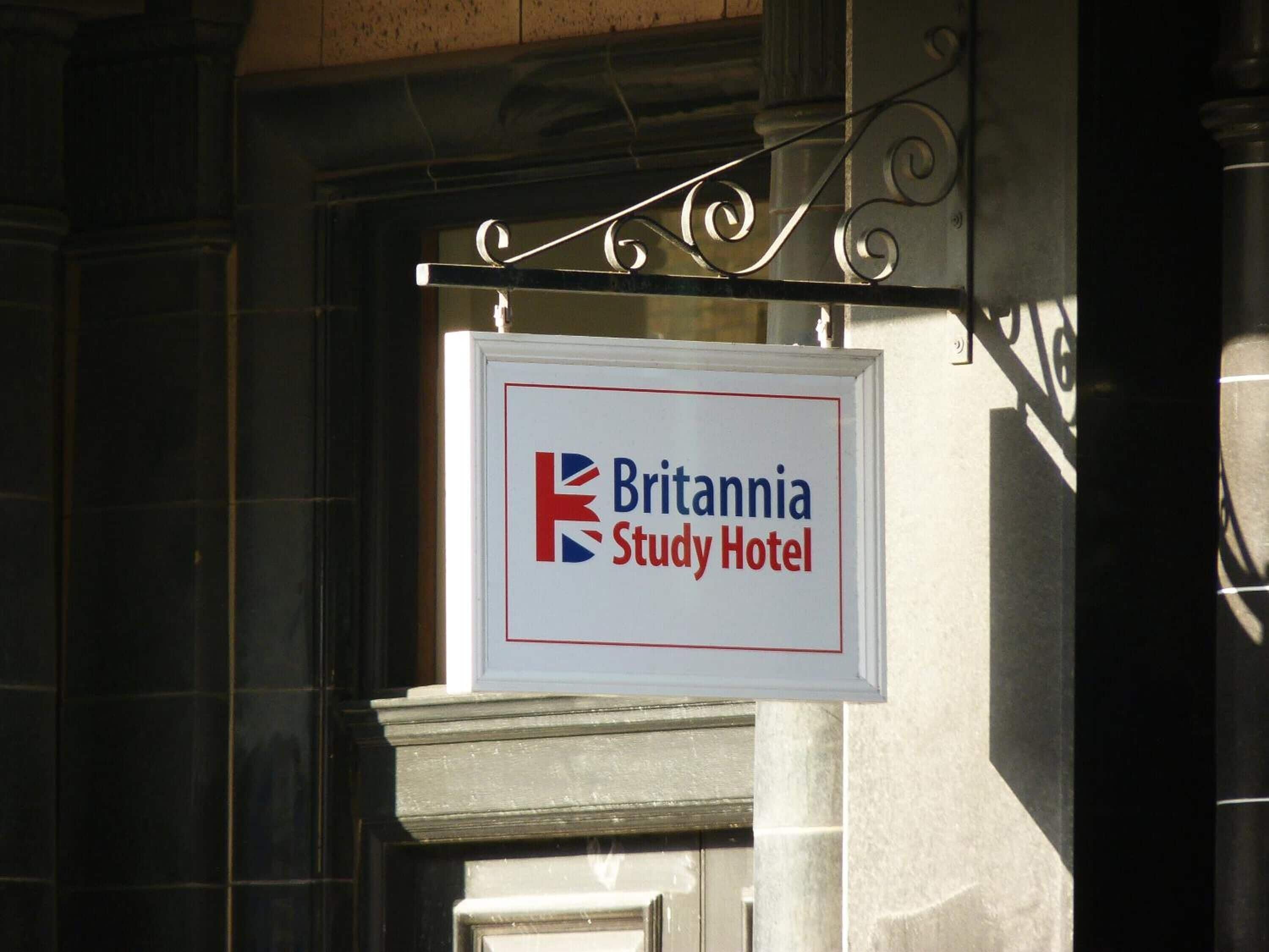 Photo - Britannia Study Hotel
