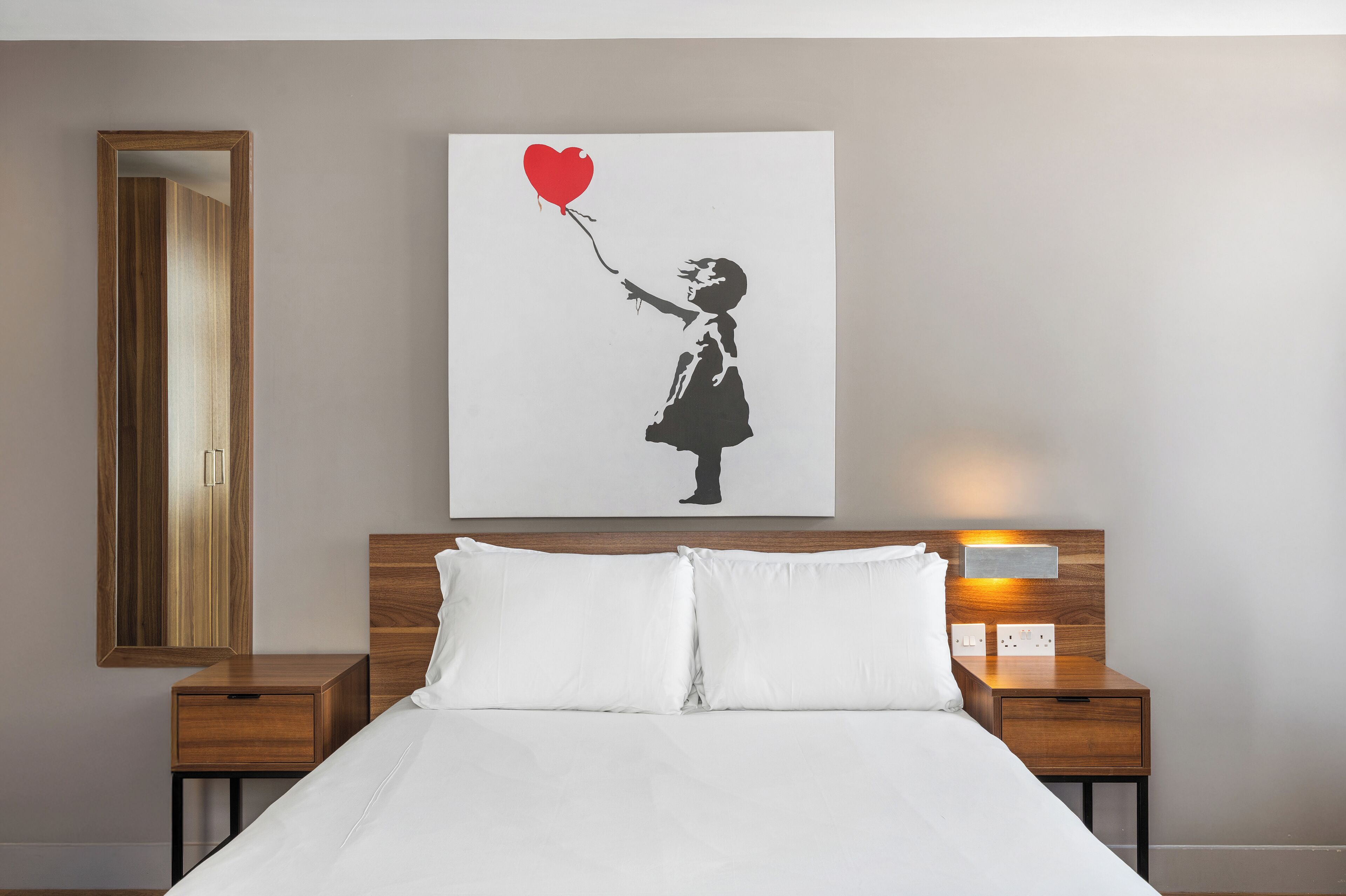 Standard Double Room | In-room safe, desk, iron/ironing board (on request), bed sheets