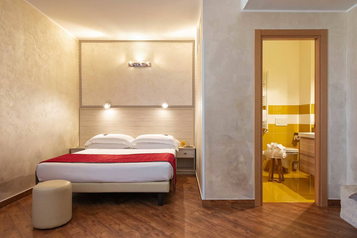 triple room | minibar, in-room safe, desk, soundproofing