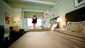 Deluxe-Studio, 2 Doppelbetten | 1 Schlafzimmer, Pillowtop-Betten, Zimmersafe, Schreibtisch