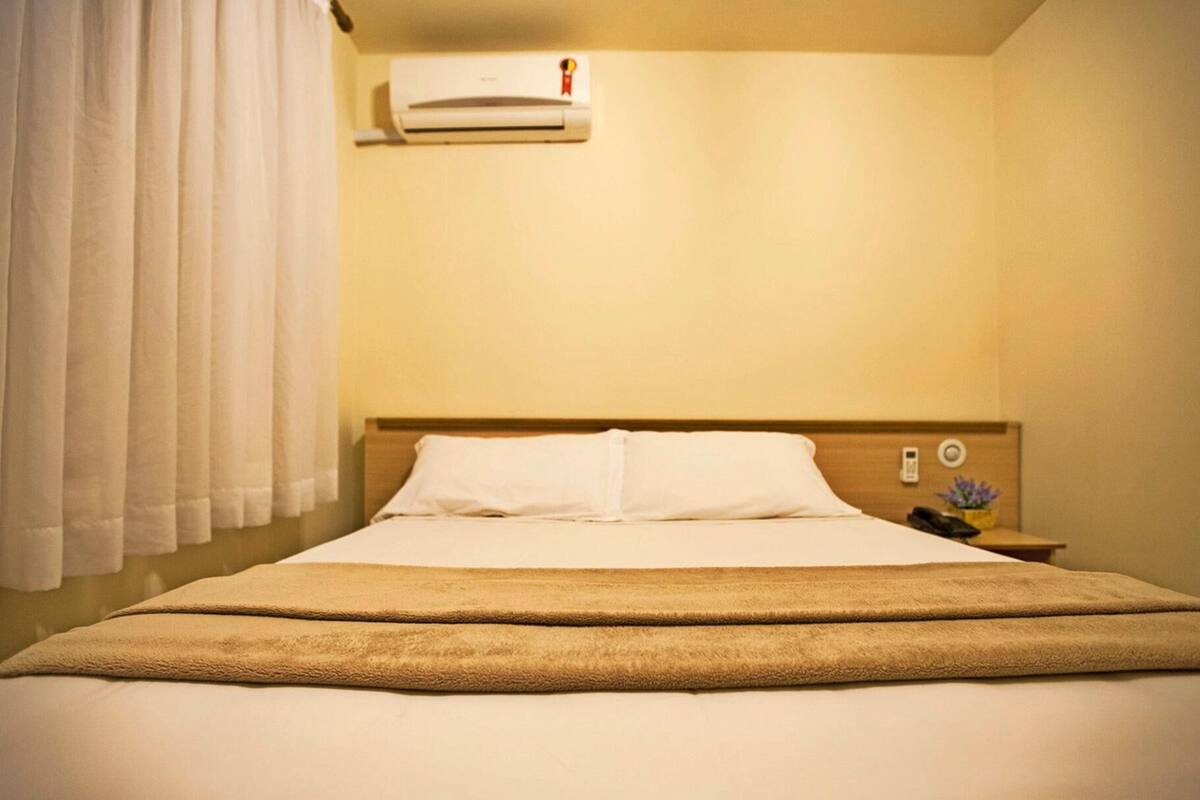 Minibar, individually decorated, free WiFi, bed sheets