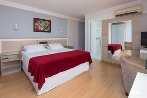 迷你吧、客房內保險箱、熨斗/熨衣板、免費無線上網