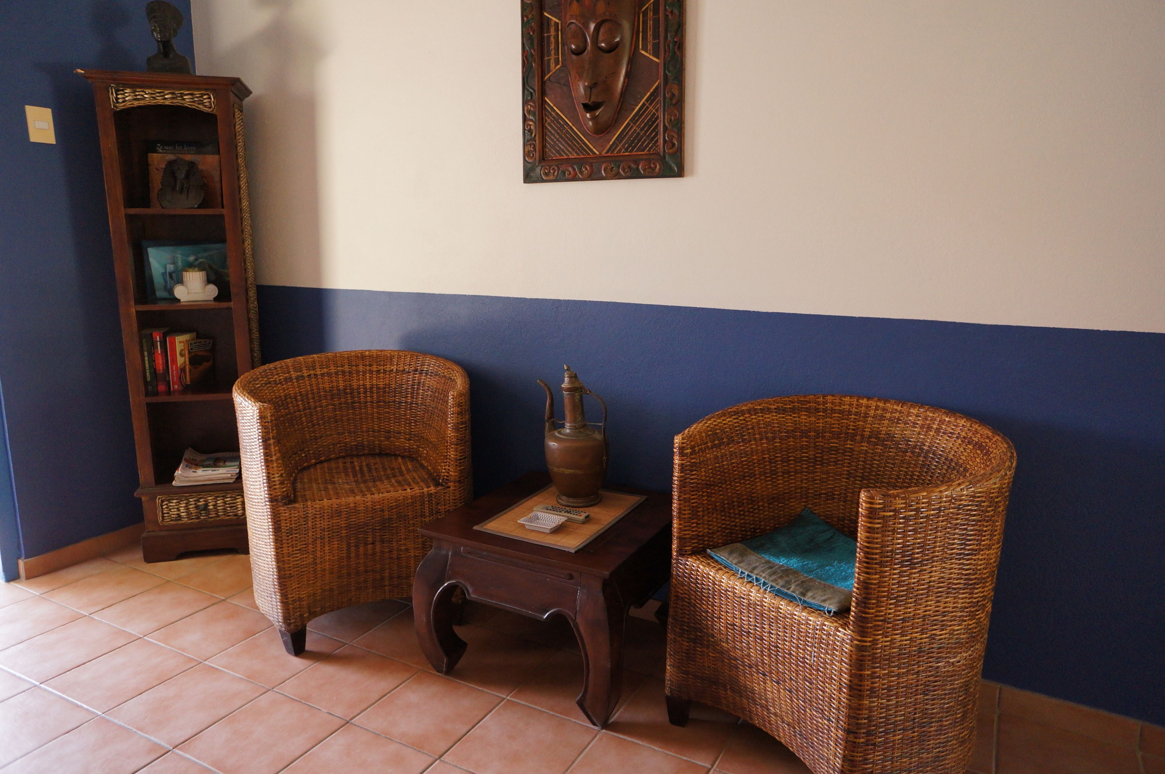 one bedroom apartment | living room | flat-screen tv