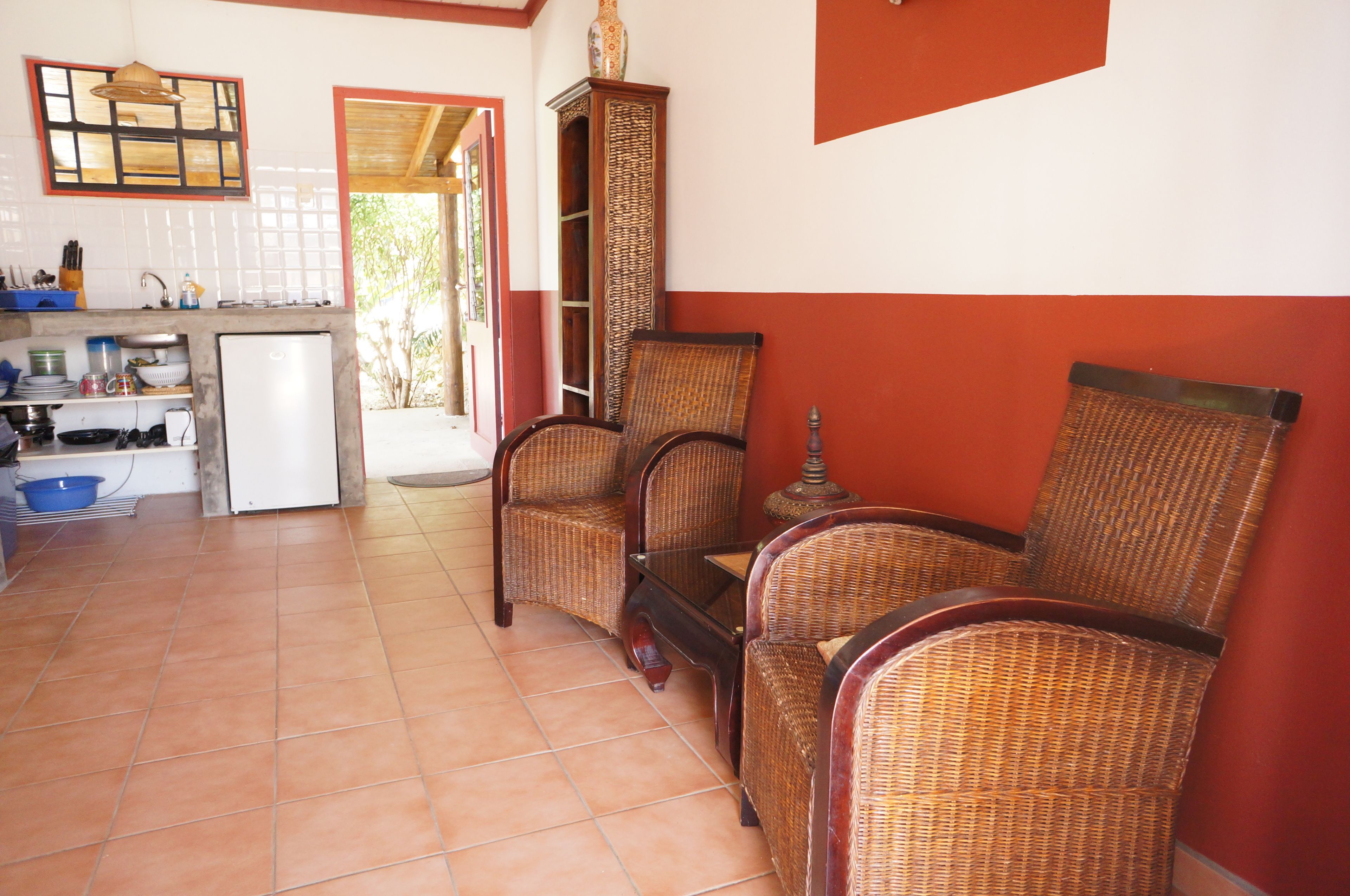 one bedroom apartment | living room | flat-screen tv