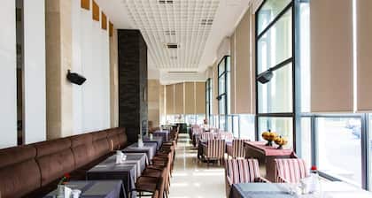 Blue Palace Hotel
