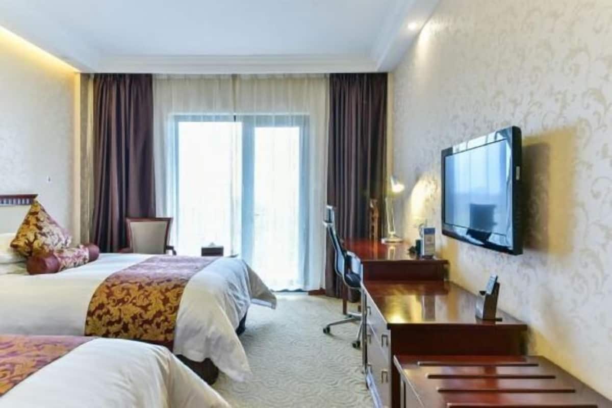 Minibar, coffres-forts dans les chambres, bureau, chambres insonorisées