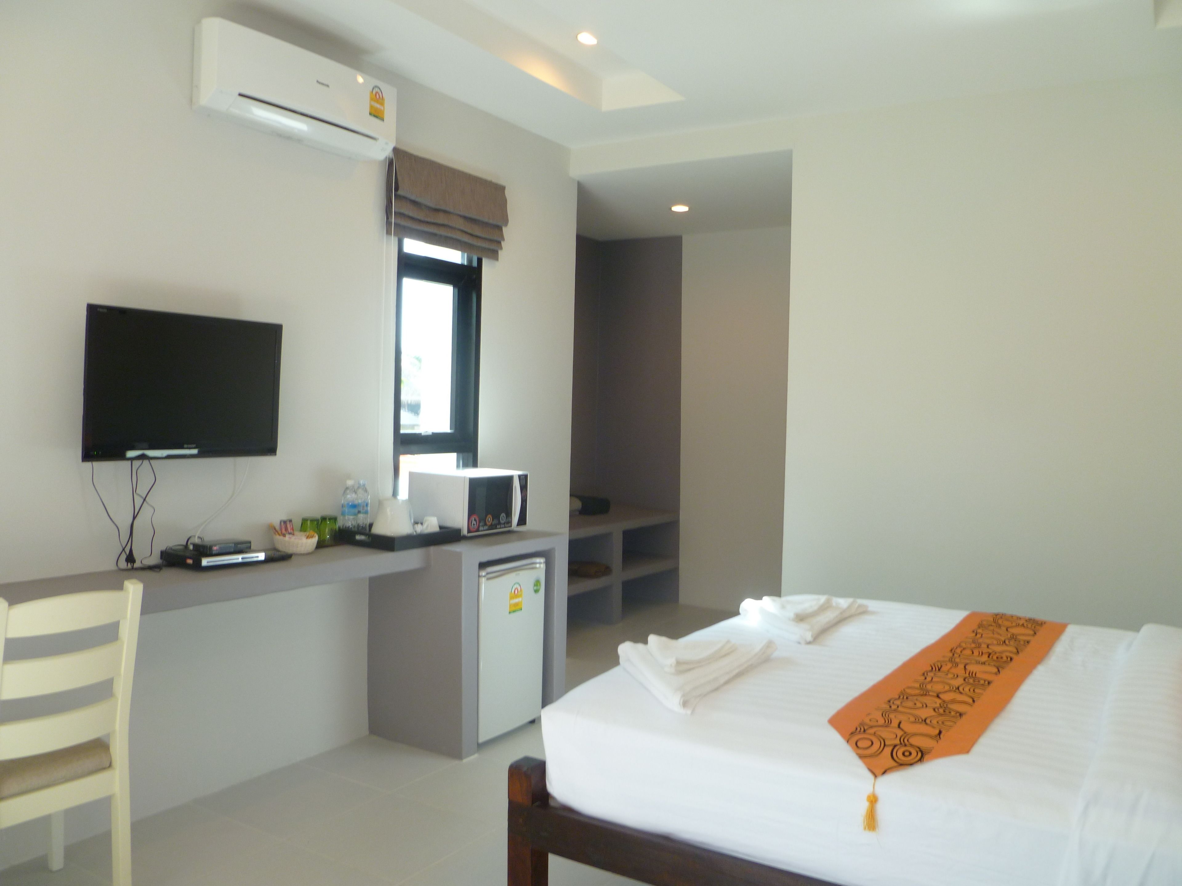 villa, 1 double bed, garden view | 1 bedroom, minibar, in-room safe, desk