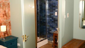 Phòng 2 giường đơn Tiêu chuẩn, có phòng tắm riêng (Room 3)