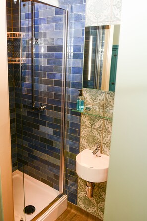 Bathroom - The Plough Inn (Morpeth)
