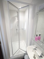 Double or Twin Room, Ensuite | Bathroom