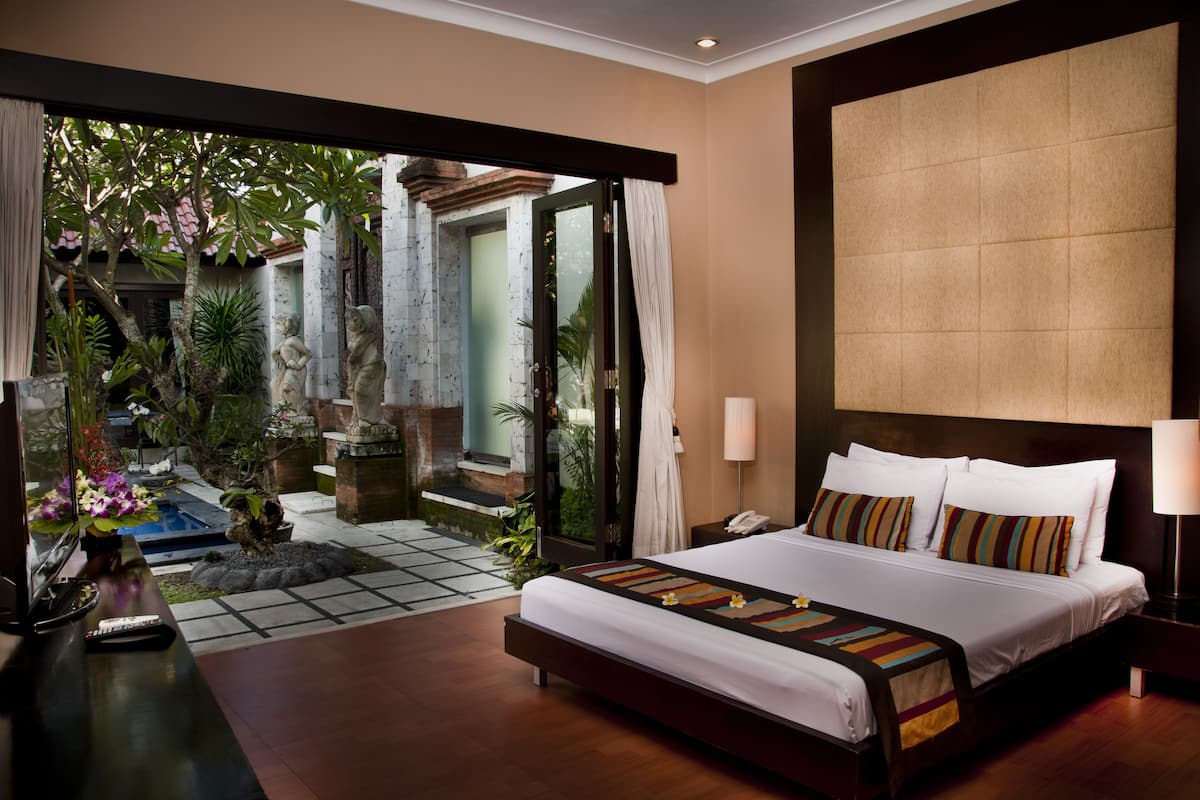Premium bedding, minibar, in-room safe, individually decorated