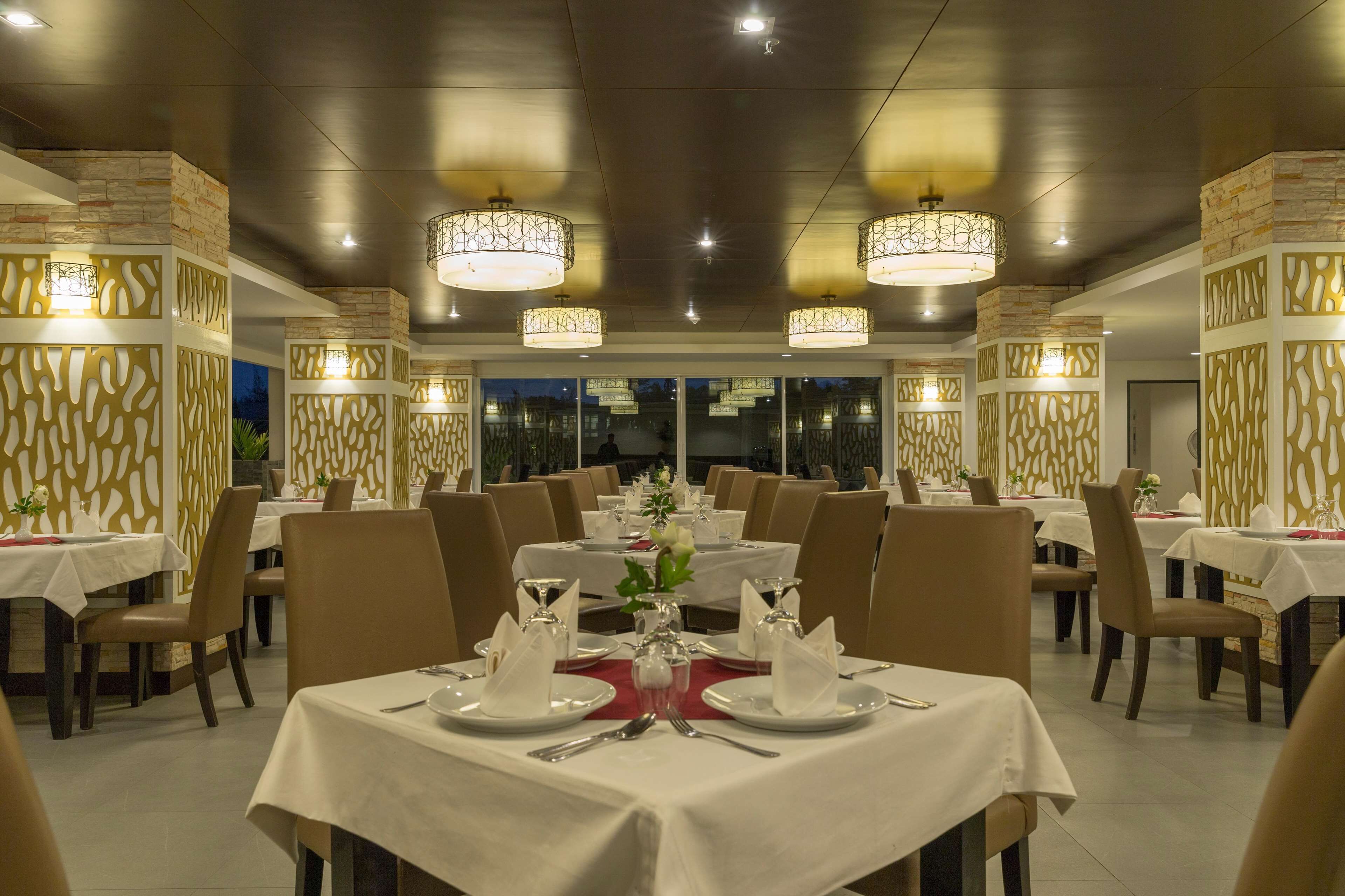 breakfast, lunch, dinner served; thai cuisine