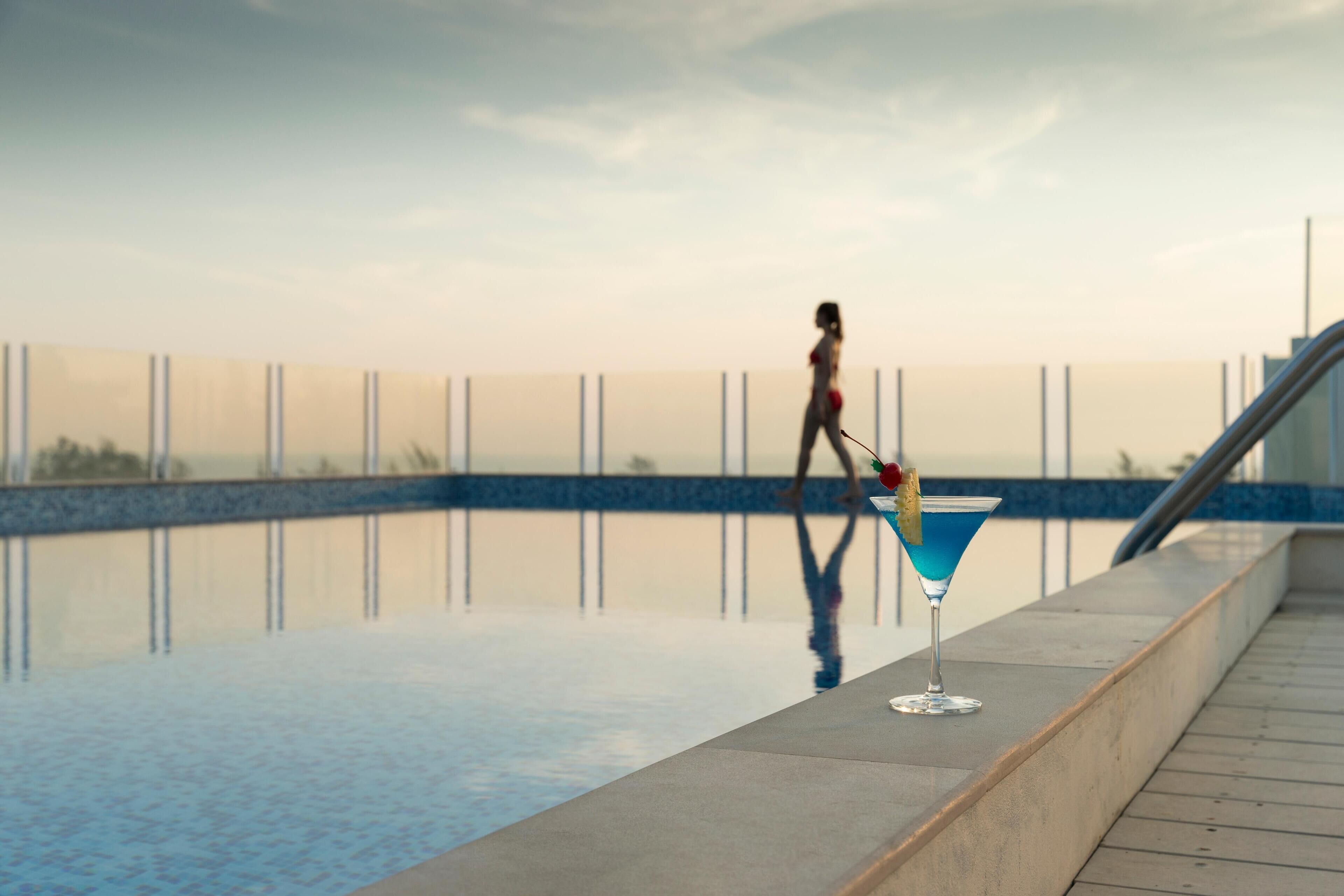 2 piscines extérieures