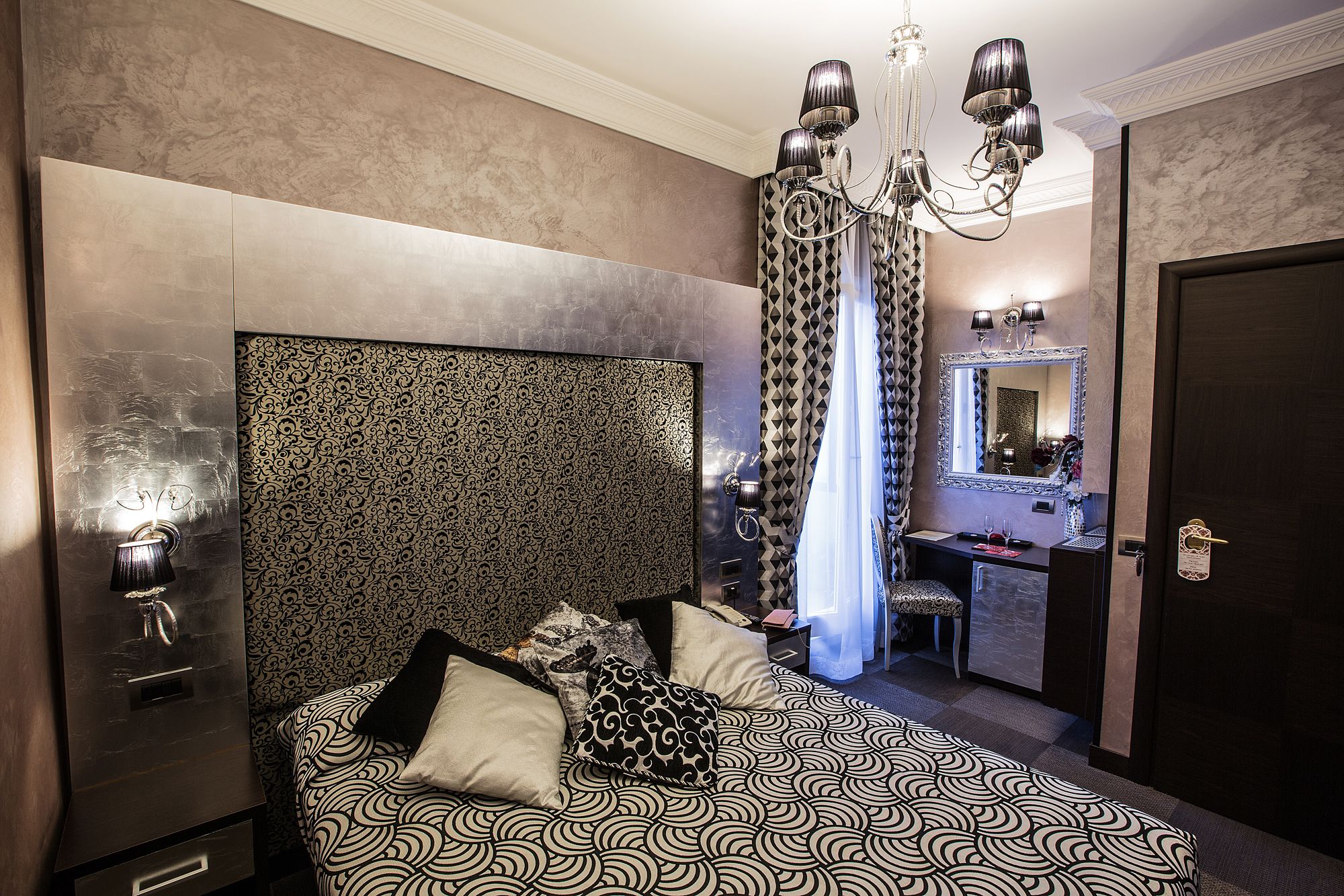 deluxe double room | balcony