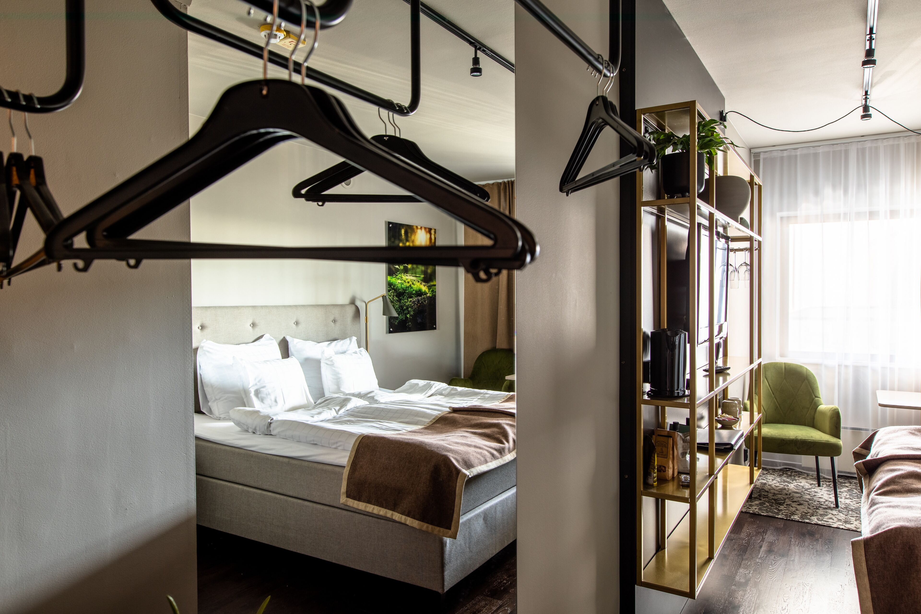 1 bedroom, hypo-allergenic bedding, minibar, blackout curtains