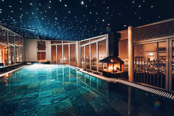 Sauna, hot tub, steam room, massages