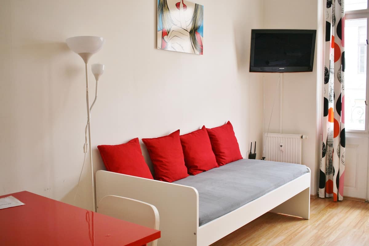 Apartment, Kitchenette (Balcony) | WiFi (free)