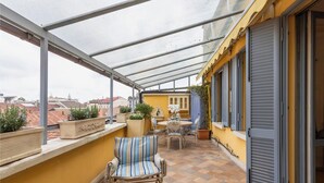 Suite Michelangelo ( Via Saffi 15 ) | Teras/patio