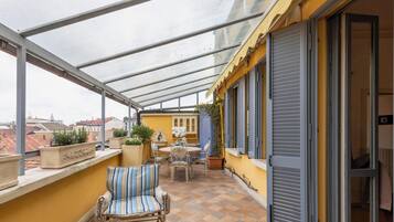 Suite Michelangelo ( Via Saffi 15 ) | Terrasse/Patio