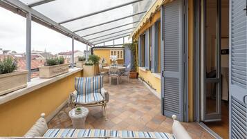 Suite Michelangelo ( Via Saffi 15 ) | Terraza o patio