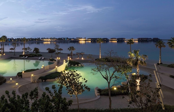 2 outdoor pools, sun loungers