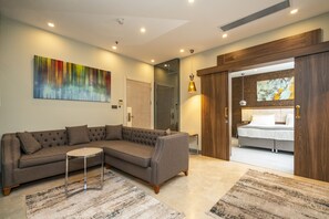 套房, 花園景 | 客廳 | 20 吋智能電視連衛星電視頻道、Netflix、串流服務