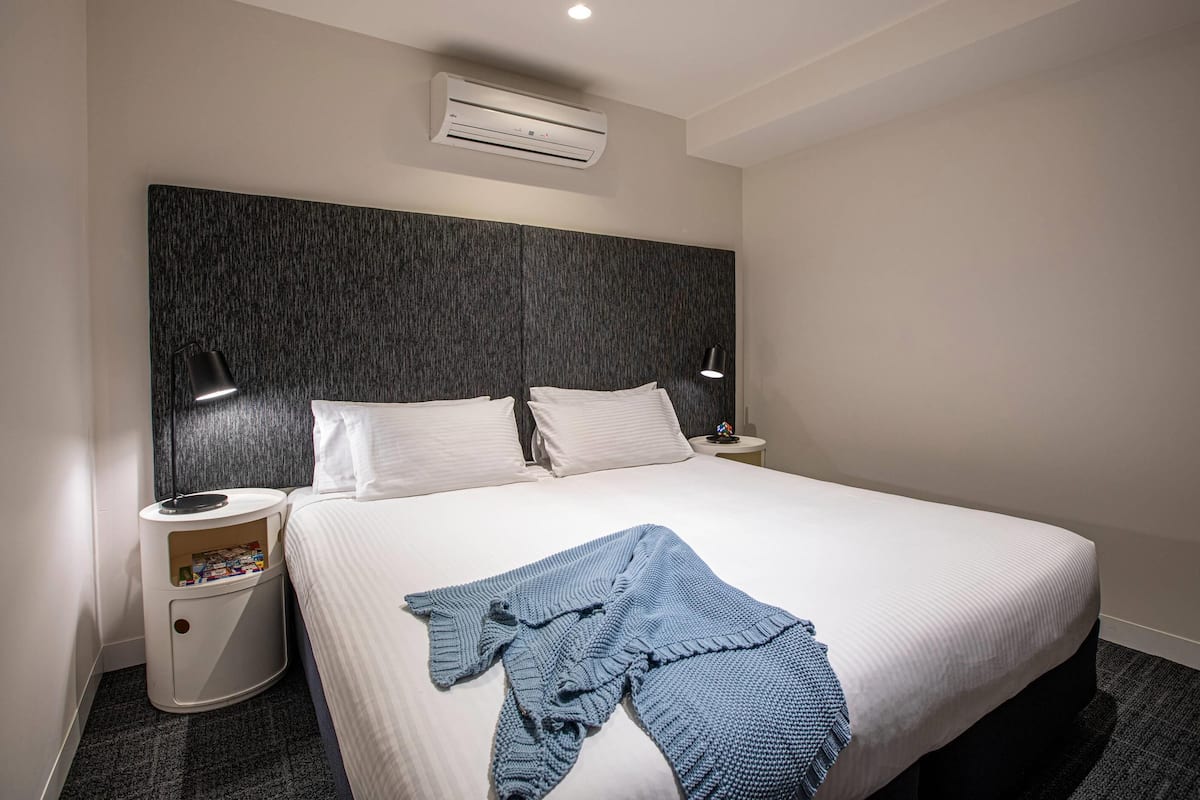 Coffres-forts dans les chambres, bureau