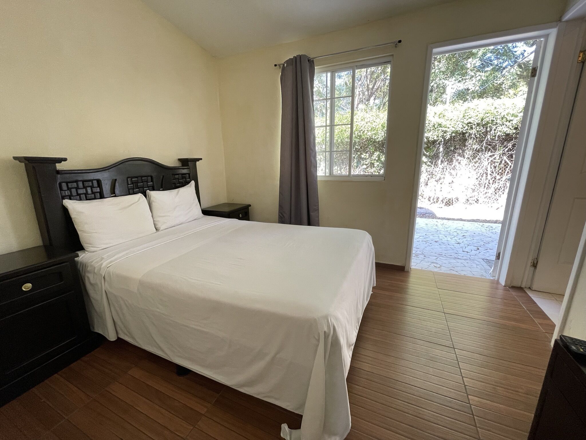 executive double room | 1 bedroom, minibar, blackout curtains, iron/ironing board