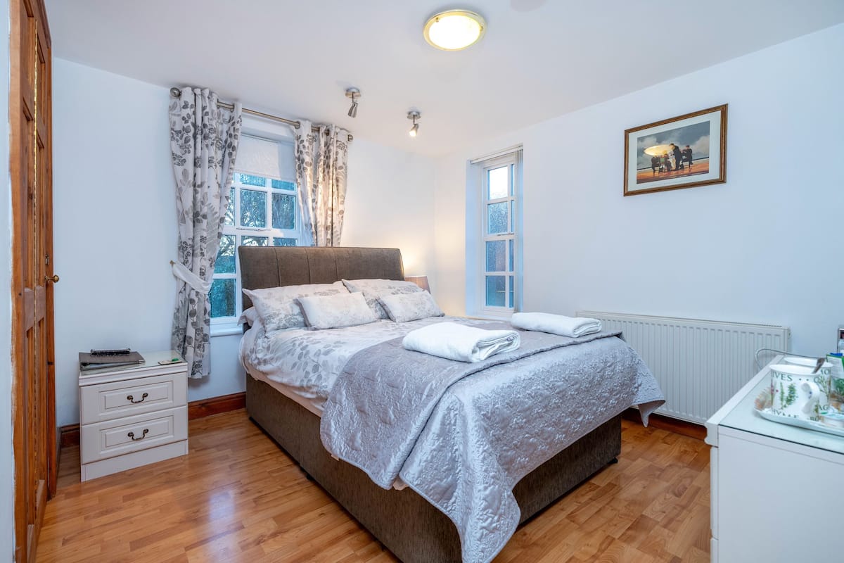 Chambre double, salle de bain attenante (Little Owl)