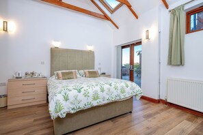 Doppelzimmer | Bügeleisen/Bügelbrett, kostenloses WLAN, Bettwäsche