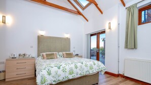 Kamar Double, akses difabel, ensuite (Tawny Owl)
