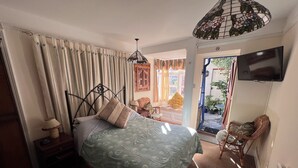 럭셔리 더블룸, 앙스위트 (Garden and River View)