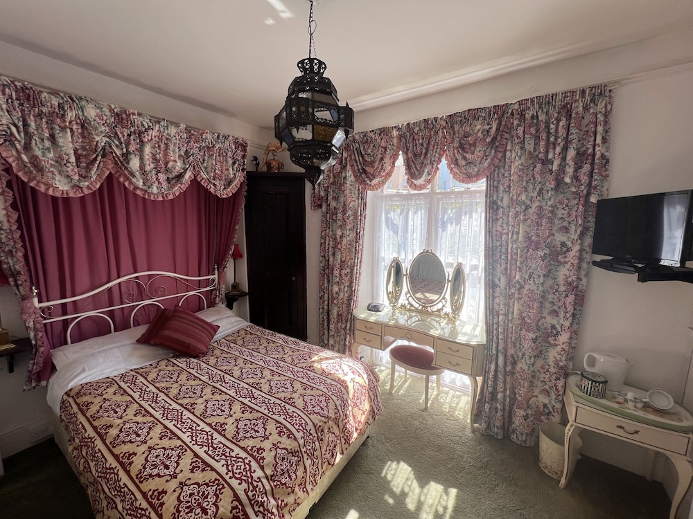 Captains House by null