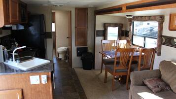 RV | Living room | Flat-screen TV
