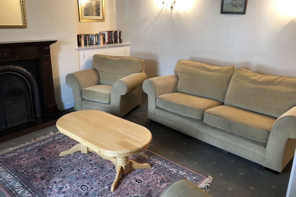 family cottage, ensuite | lounge