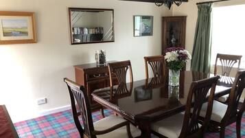 Family Cottage, Ensuite | Lounge