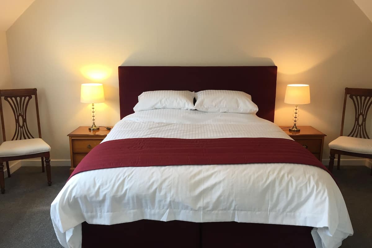 family cottage, ensuite | egyptian cotton sheets, premium bedding, pillow-top beds