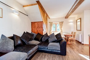 Standard Cottage, Private Bathroom (The Stable) | Lounge